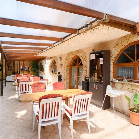 Molnar Vendeghaz 24 * Zamárdi