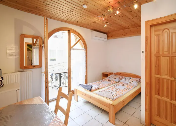 Molnar Vendeghaz 24 Rum i privatbostad Zamárdi